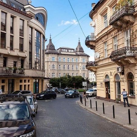 Lovely Apartment On Drahomanova Street Lviv Luaran gambar