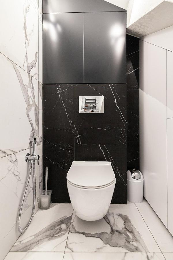 Lovely Apartment On Drahomanova Street Lviv Luaran gambar
