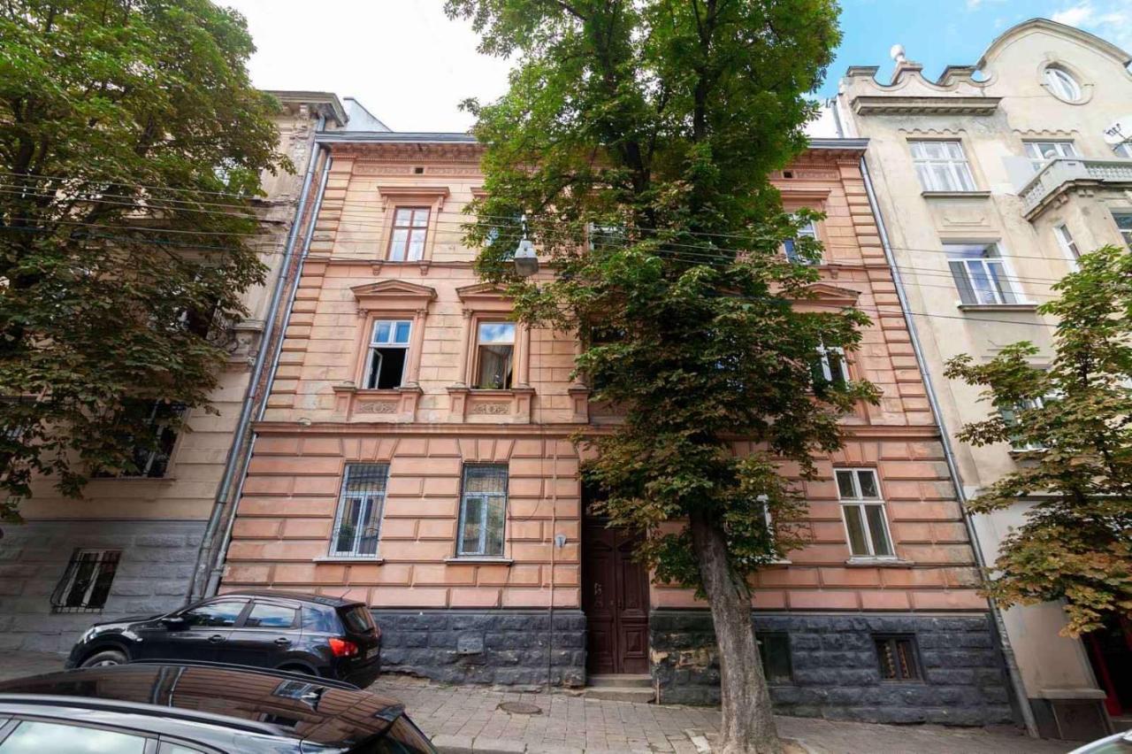 Lovely Apartment On Drahomanova Street Lviv Luaran gambar