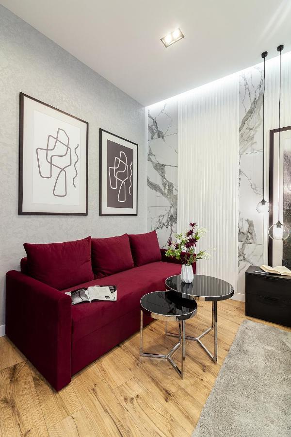 Lovely Apartment On Drahomanova Street Lviv Luaran gambar