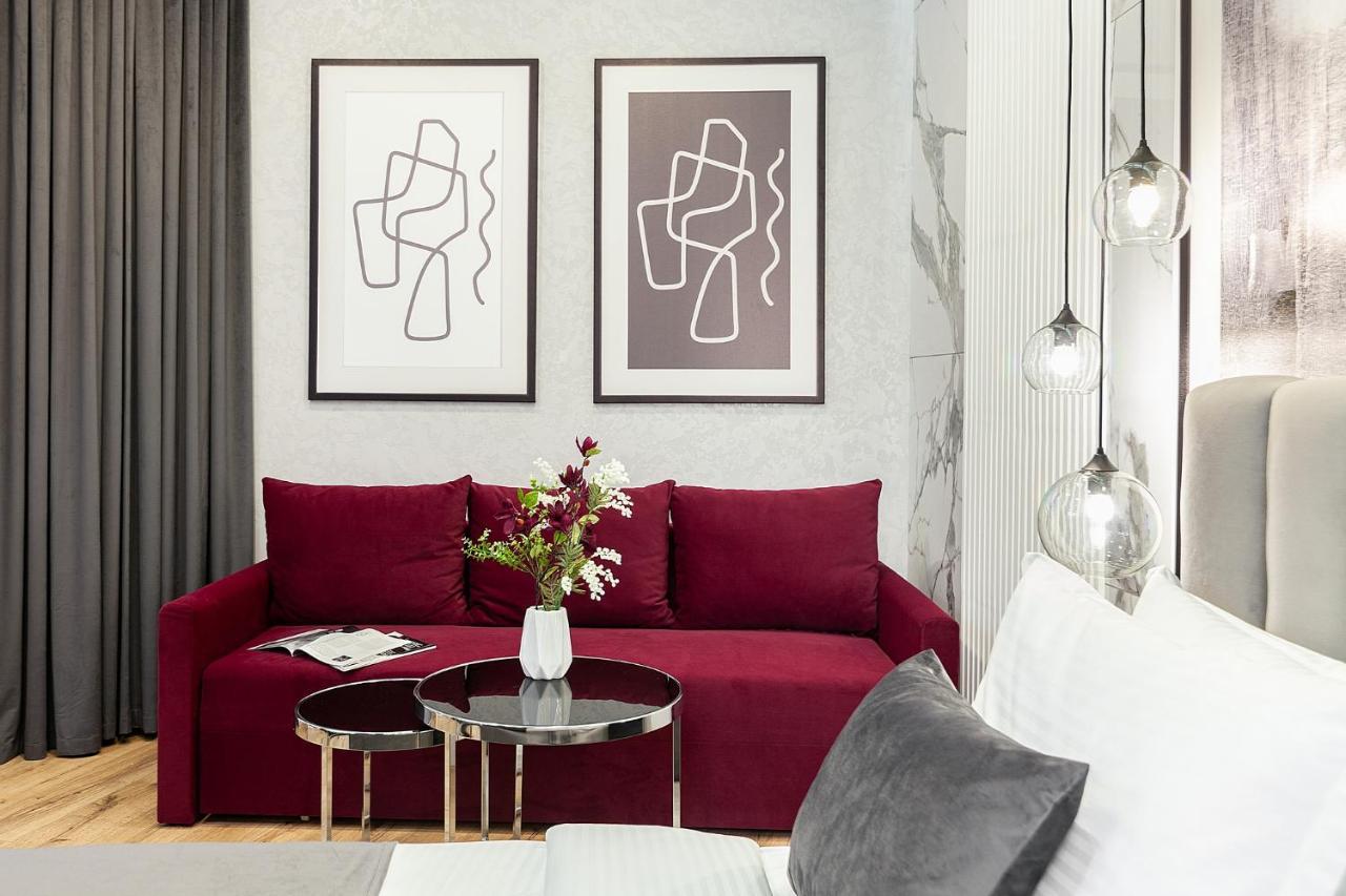 Lovely Apartment On Drahomanova Street Lviv Luaran gambar